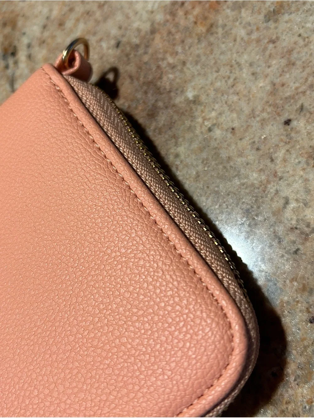 Thirty-One Gifts  Zippy 5” Wallet in Coral Peach Faux Pebble Leather NWOT
